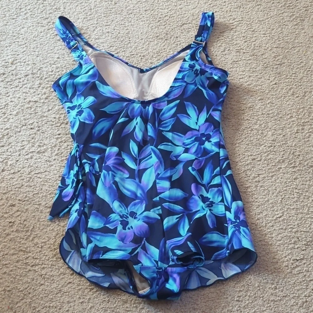 L.L Bean Blue Floral Modest One Piece Swimsuit Size 12 - Picture 4 of 10